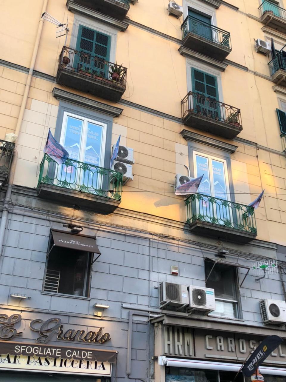 ナポリ Vesuvius Terminal Bed & Breakfast エクステリア 写真